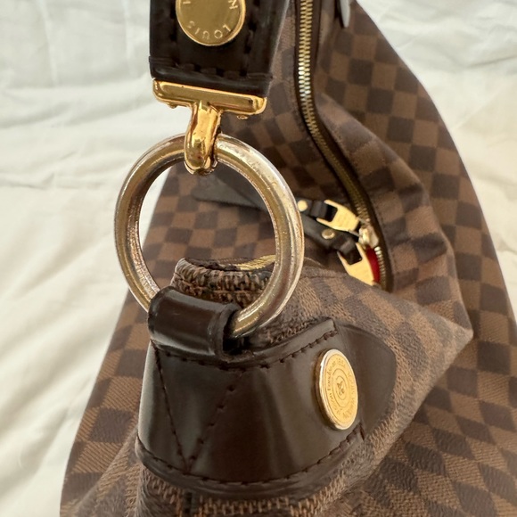 Authentic Louis Vuitton Duomo Hobo Used comes with box and dust bag - Picture 4 of 14